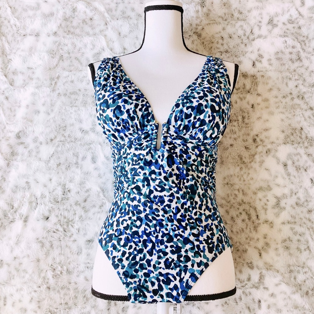 BLEU ROD BEATTIE Girls Gone Wild Swimsuit  NWT